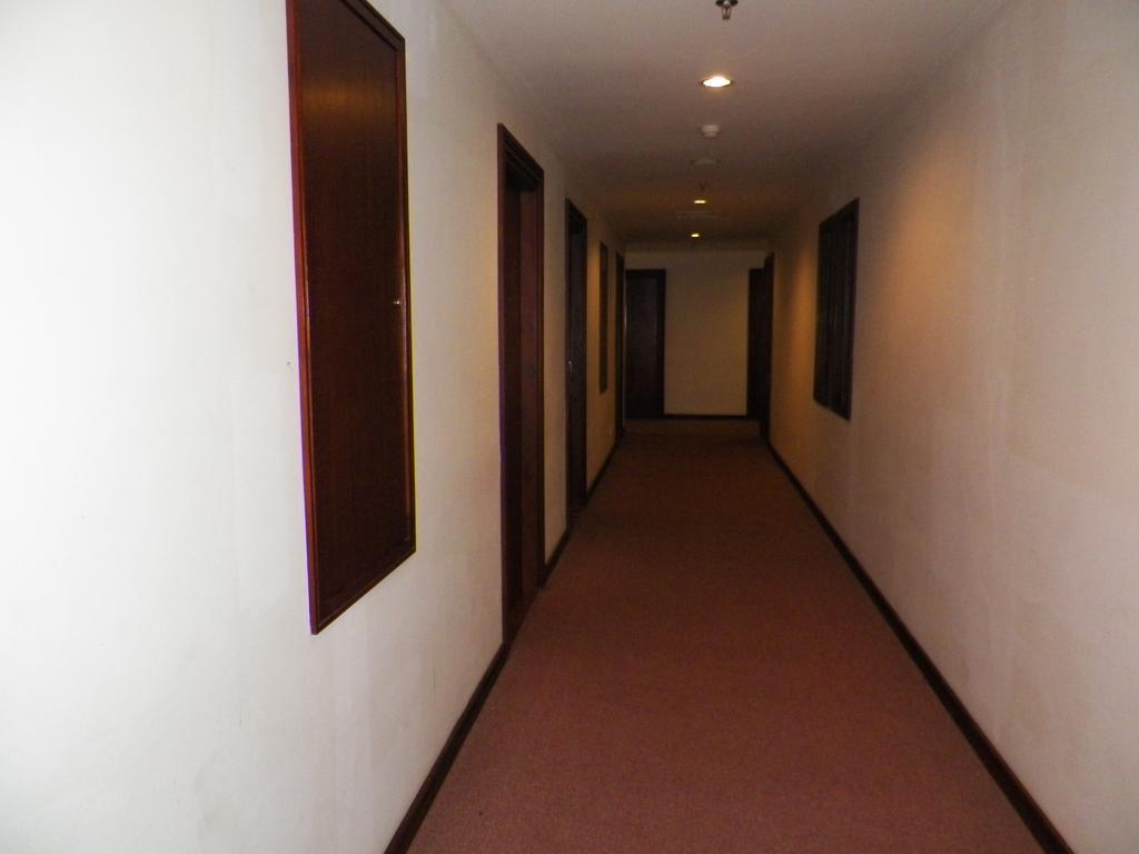 Lampion Hotel Solo Exterior photo